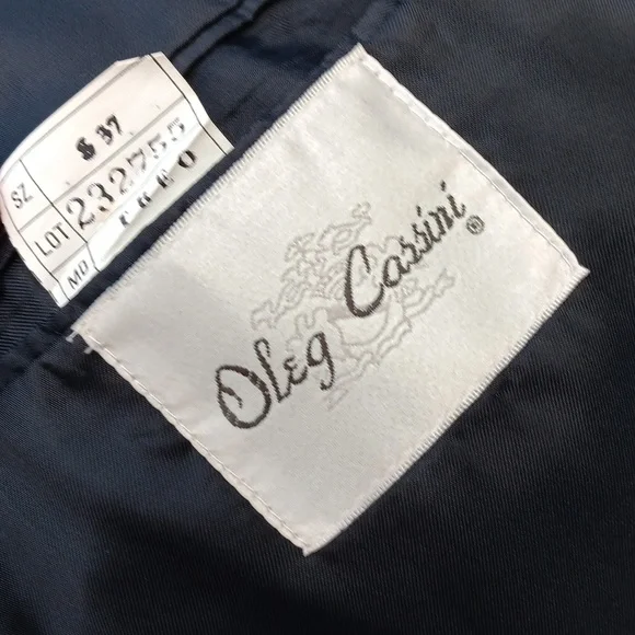 Oleg Cassini Men's Vintage Pin Stripe (3) Button Luxury Blazer - Picture 13 of 16